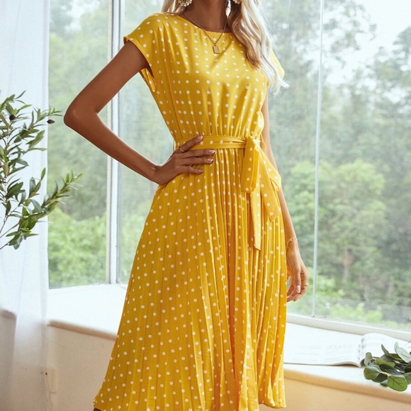 Boho Polka Dot Yellow Belted Pleated Midi Dress - Picture 2 of 7
